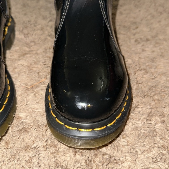 Dr. Martens 2976 patent leather Chelsea boot - Picture 7 of 13